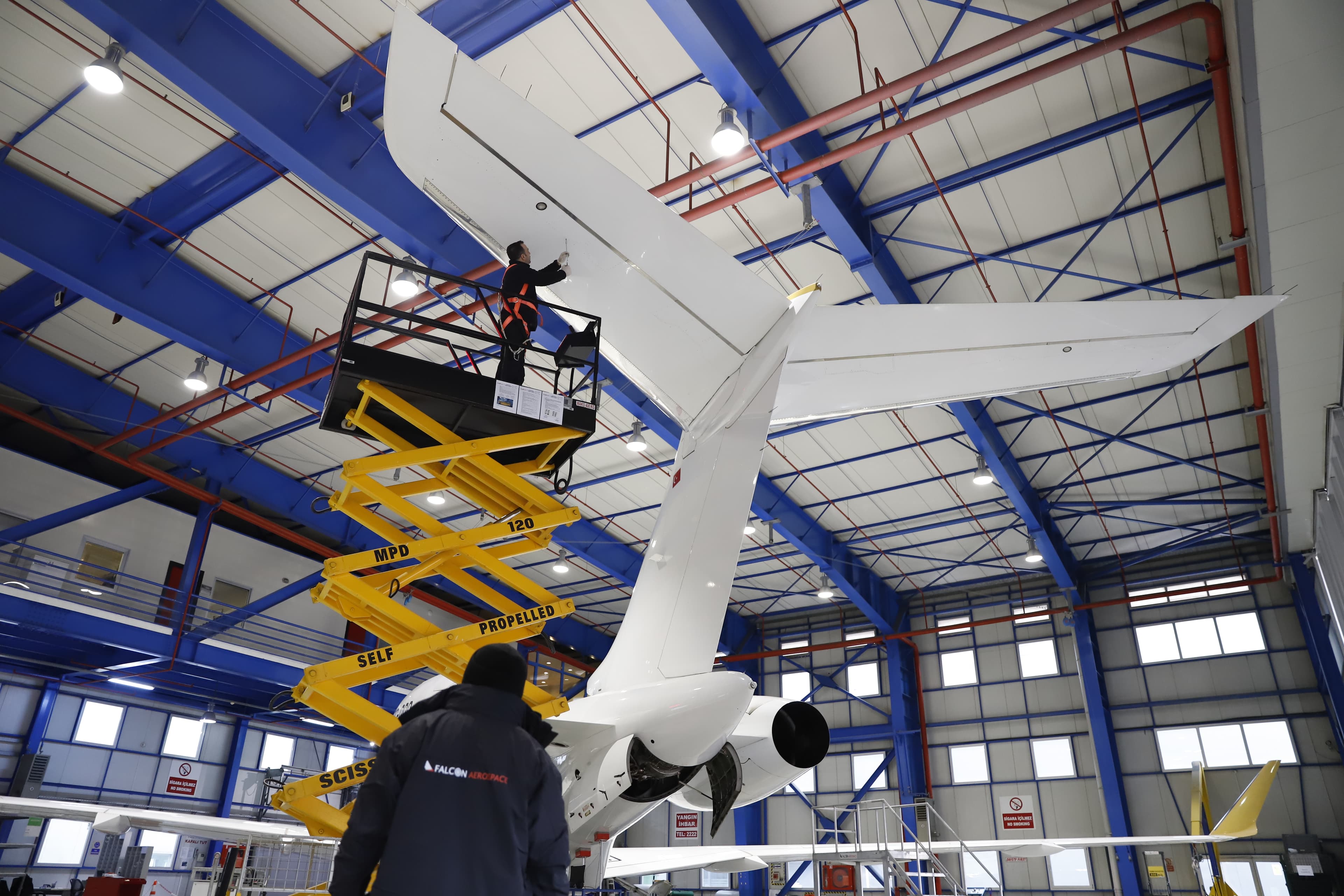 Component shop maintenance at Falcon Aerospace